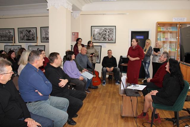 Проф.М.Лановик проаналізувала ідейні сенси твору в контексті сучасної історичної ситуації в Україні.